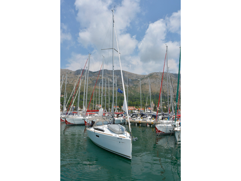 Photo Sun Odyssey 349 4