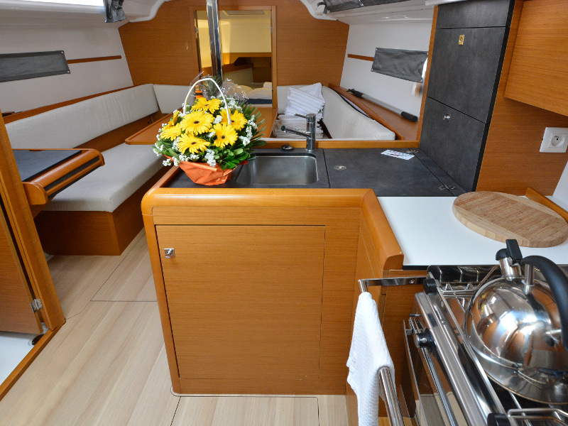 Photo Sun Odyssey 349 7
