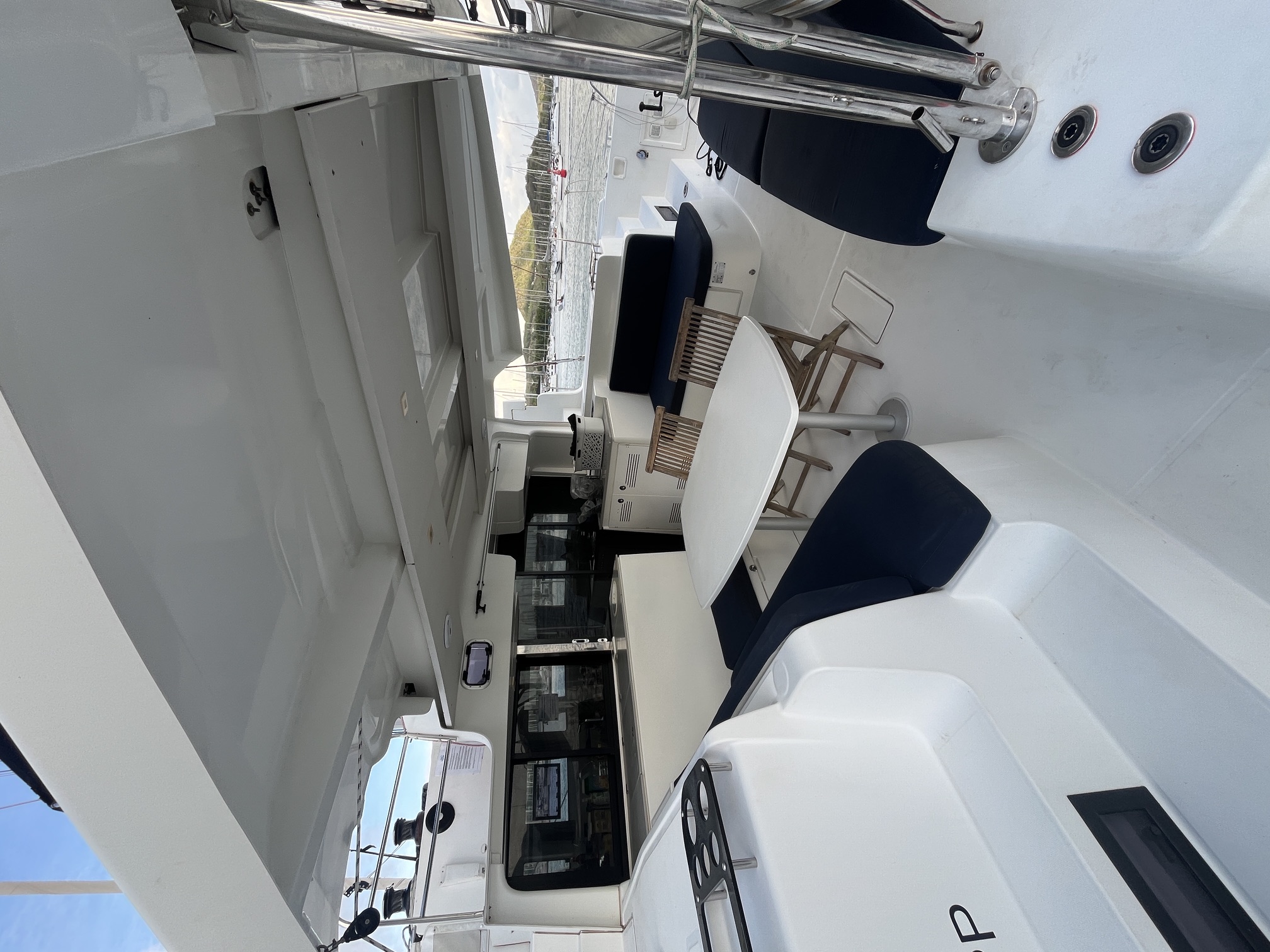 Yacht image 14
