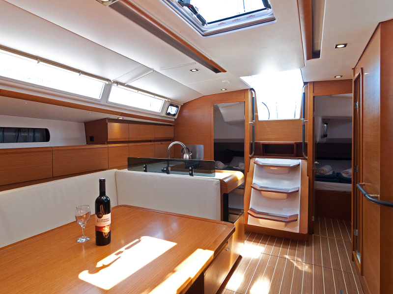 foto Sun Odyssey 439 4