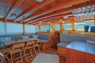 Yacht image 7