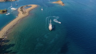 Yacht image 31