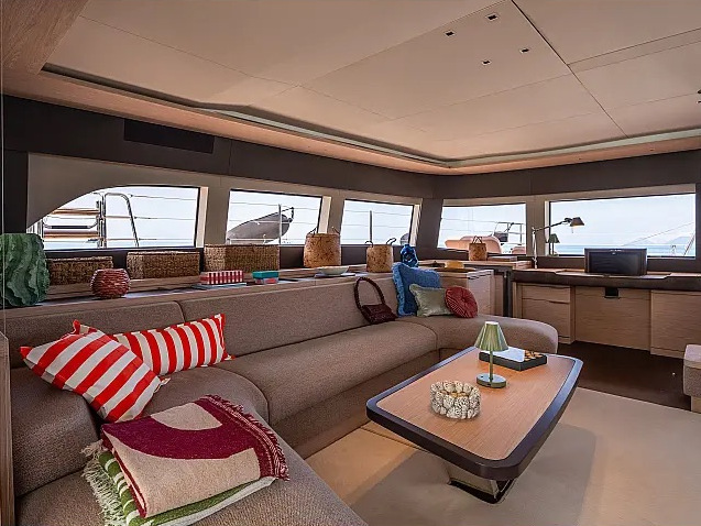 SAILUXE - Gloria, Interior image
