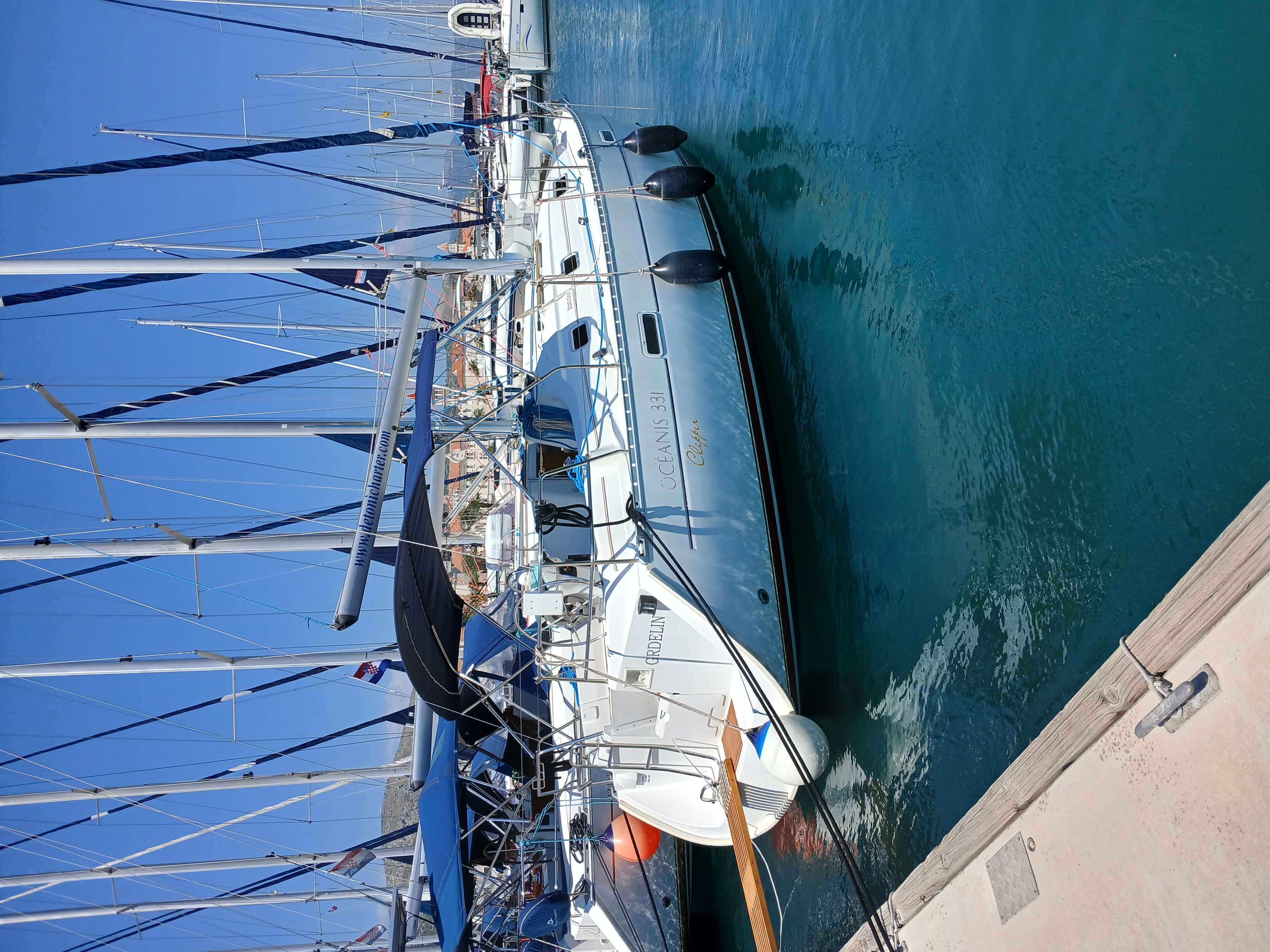 Yacht image 6