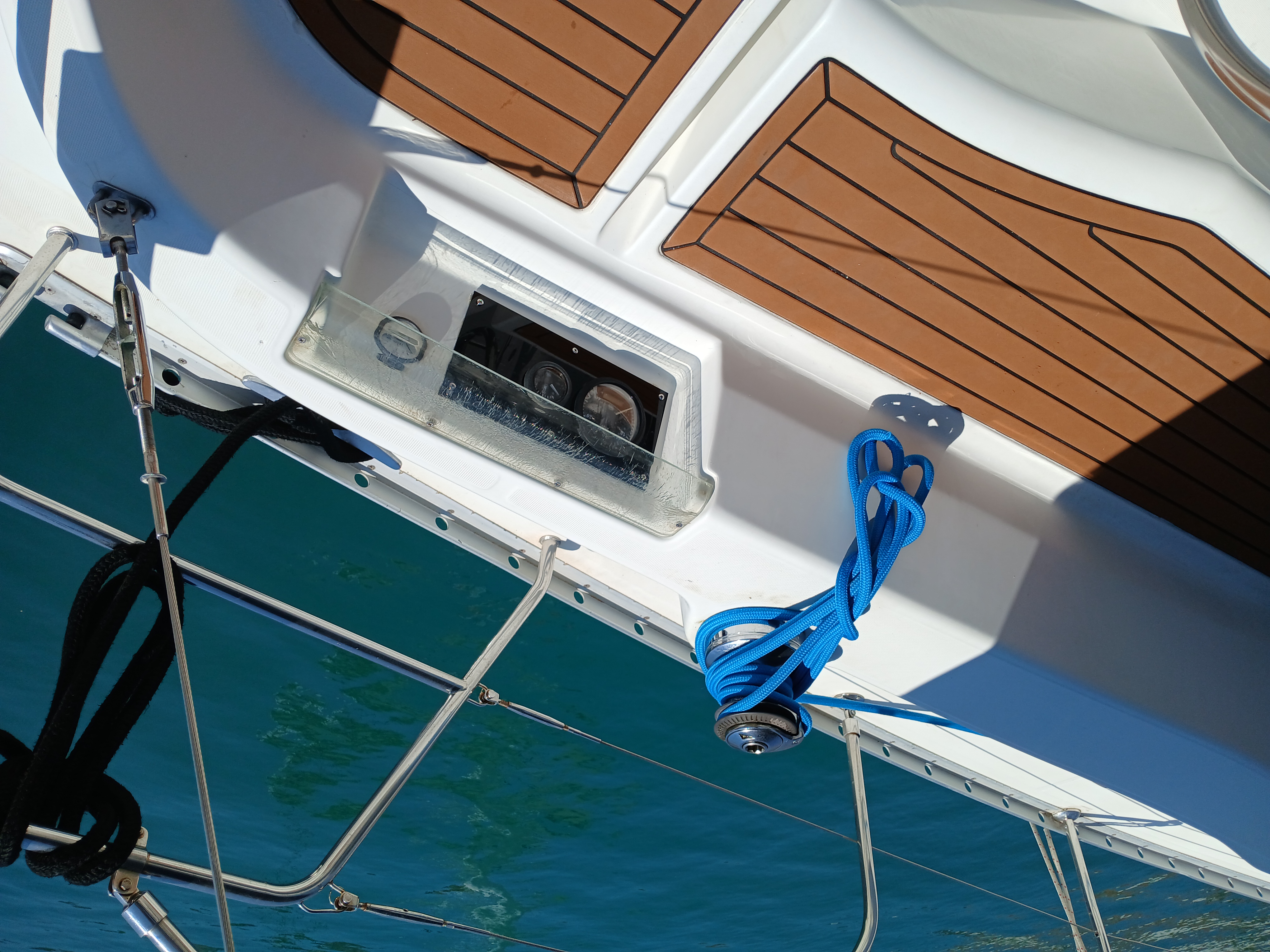 Yacht image 13