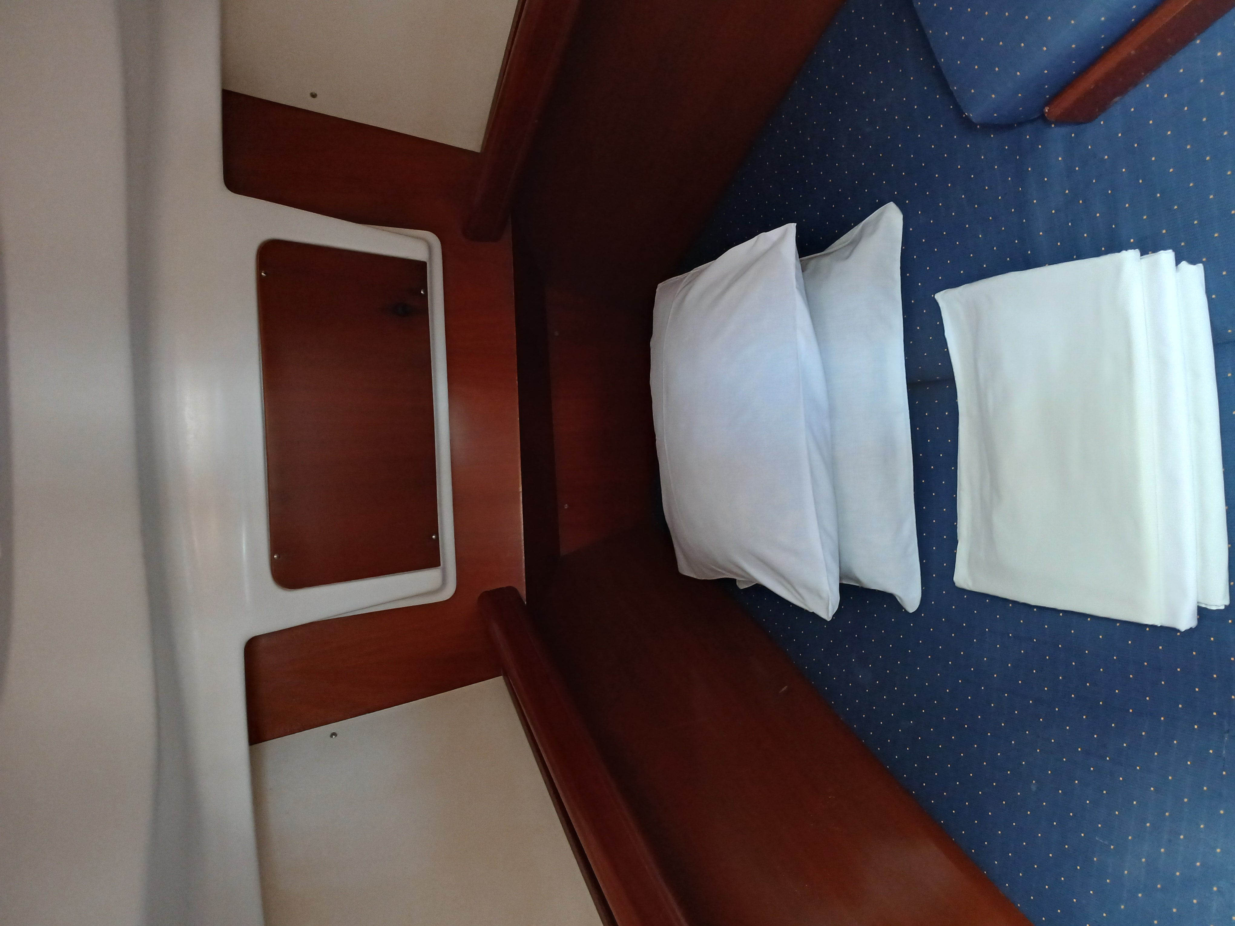 Yacht image 11