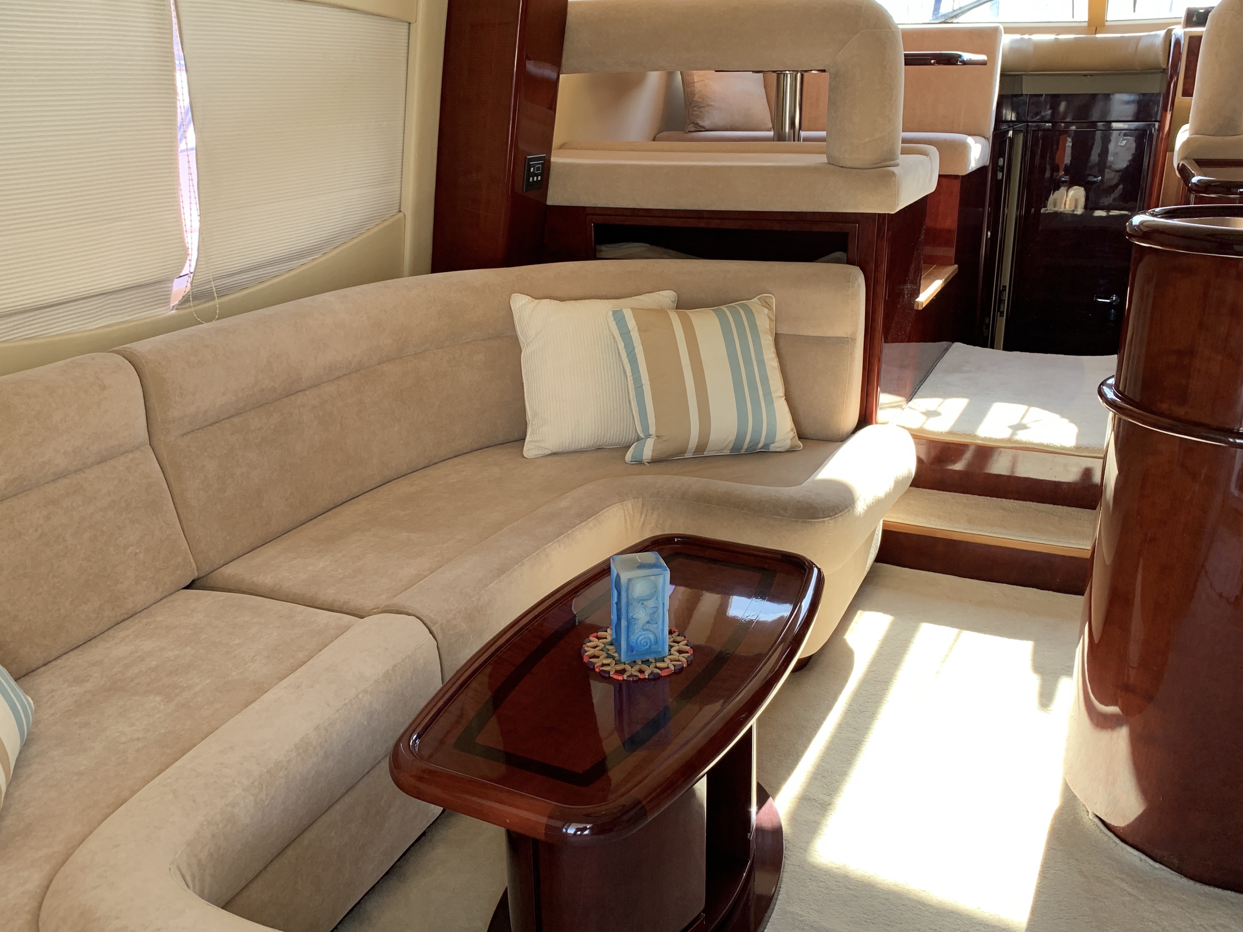 фото Majesty 50 Fly 12