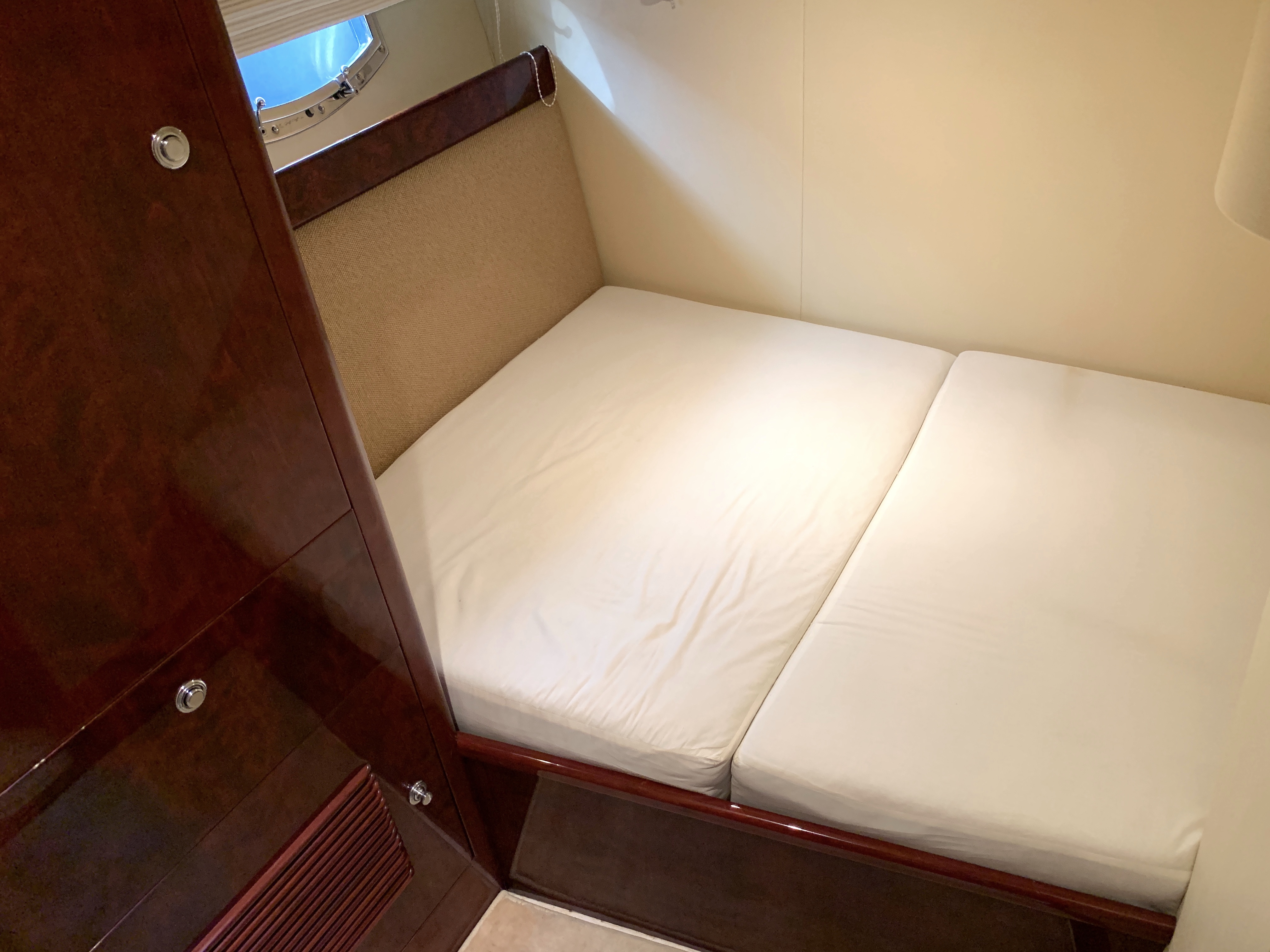 фото Majesty 50 Fly 19