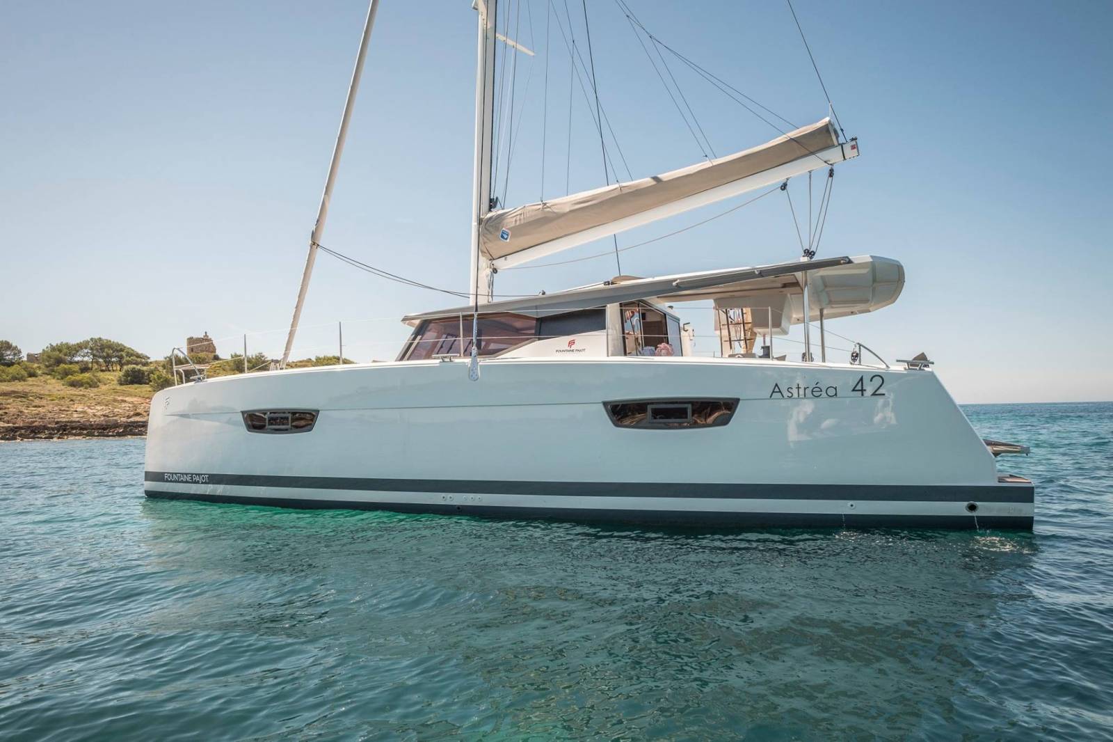Magic Summer yacht charter photo