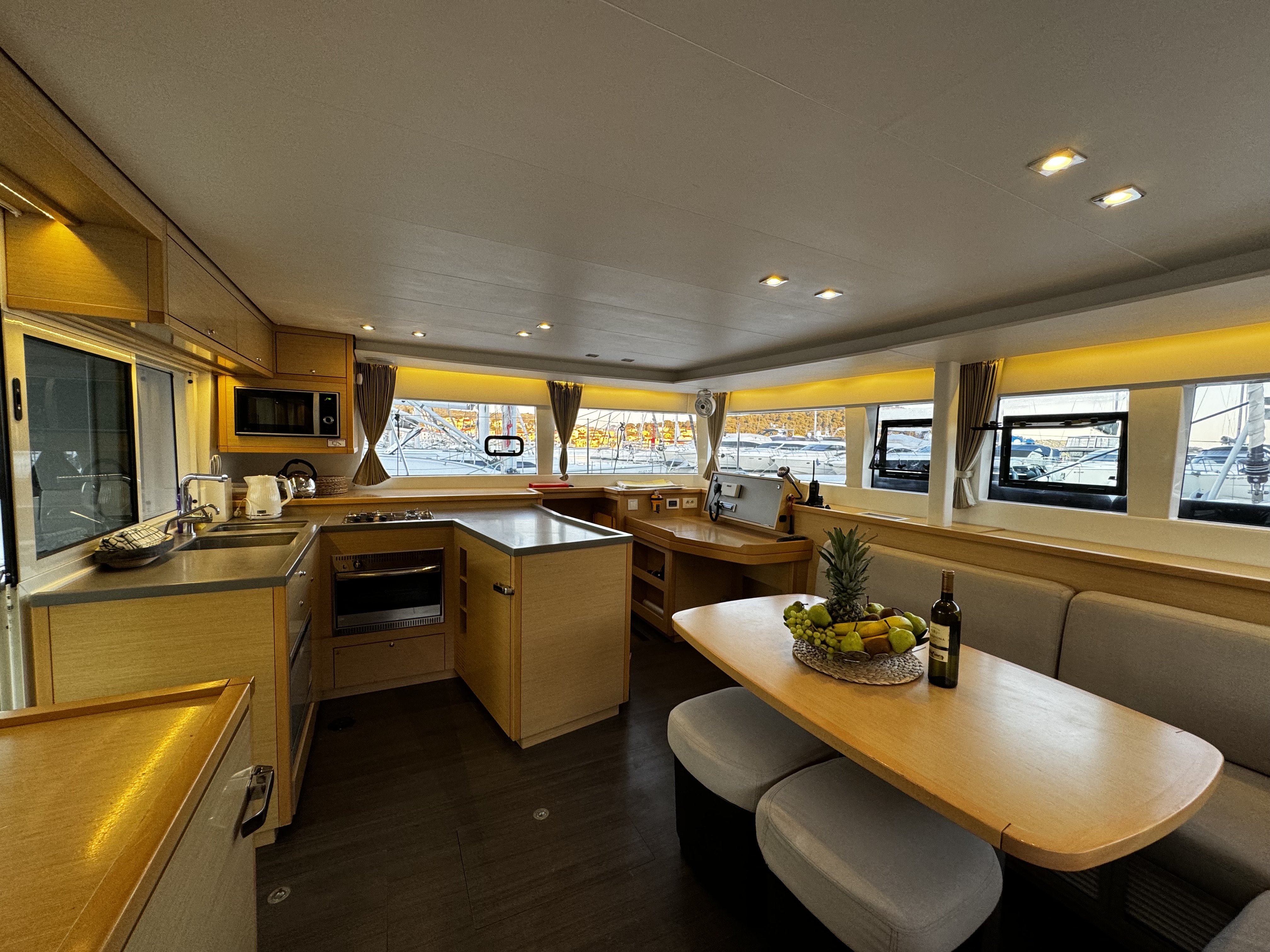 Kat el Mar, Interior image