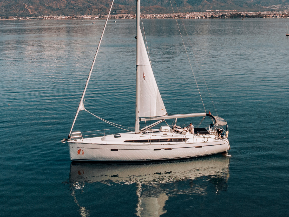 Yacht image 22