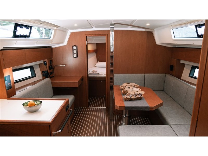 Yacht image 20