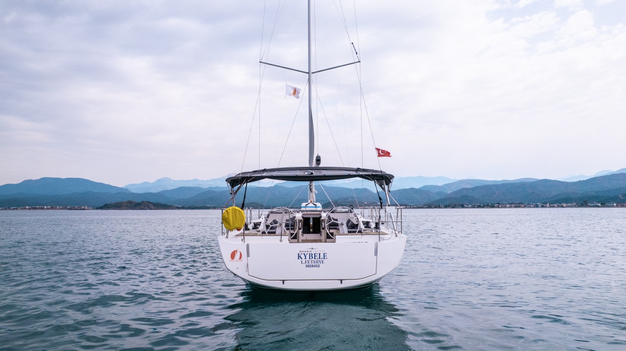 Yacht image 24