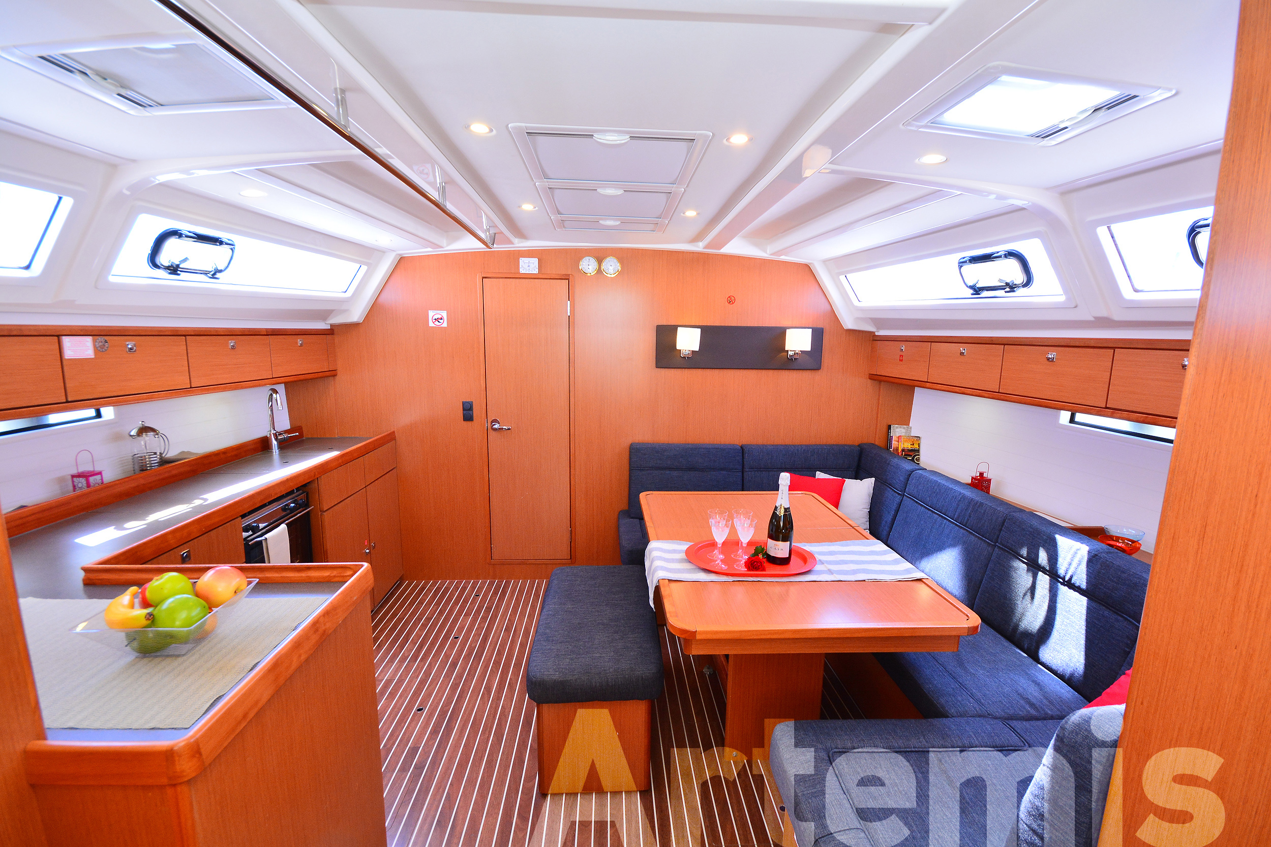 foto Bavaria Cruiser 46 11