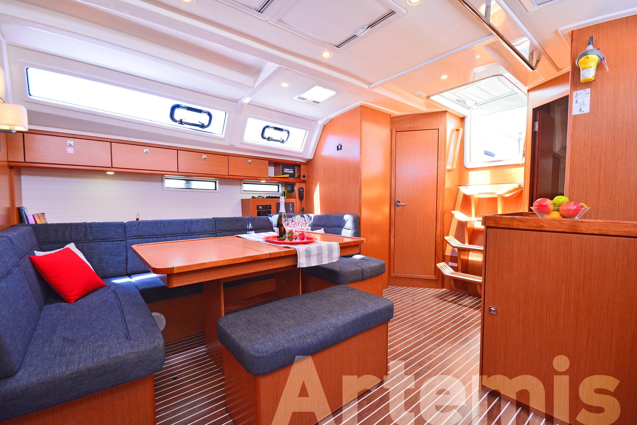 foto Bavaria Cruiser 46 18