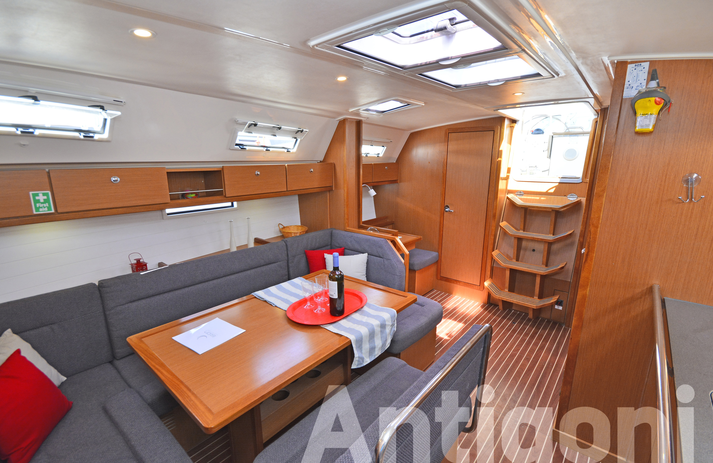 foto Bavaria Cruiser 40 8
