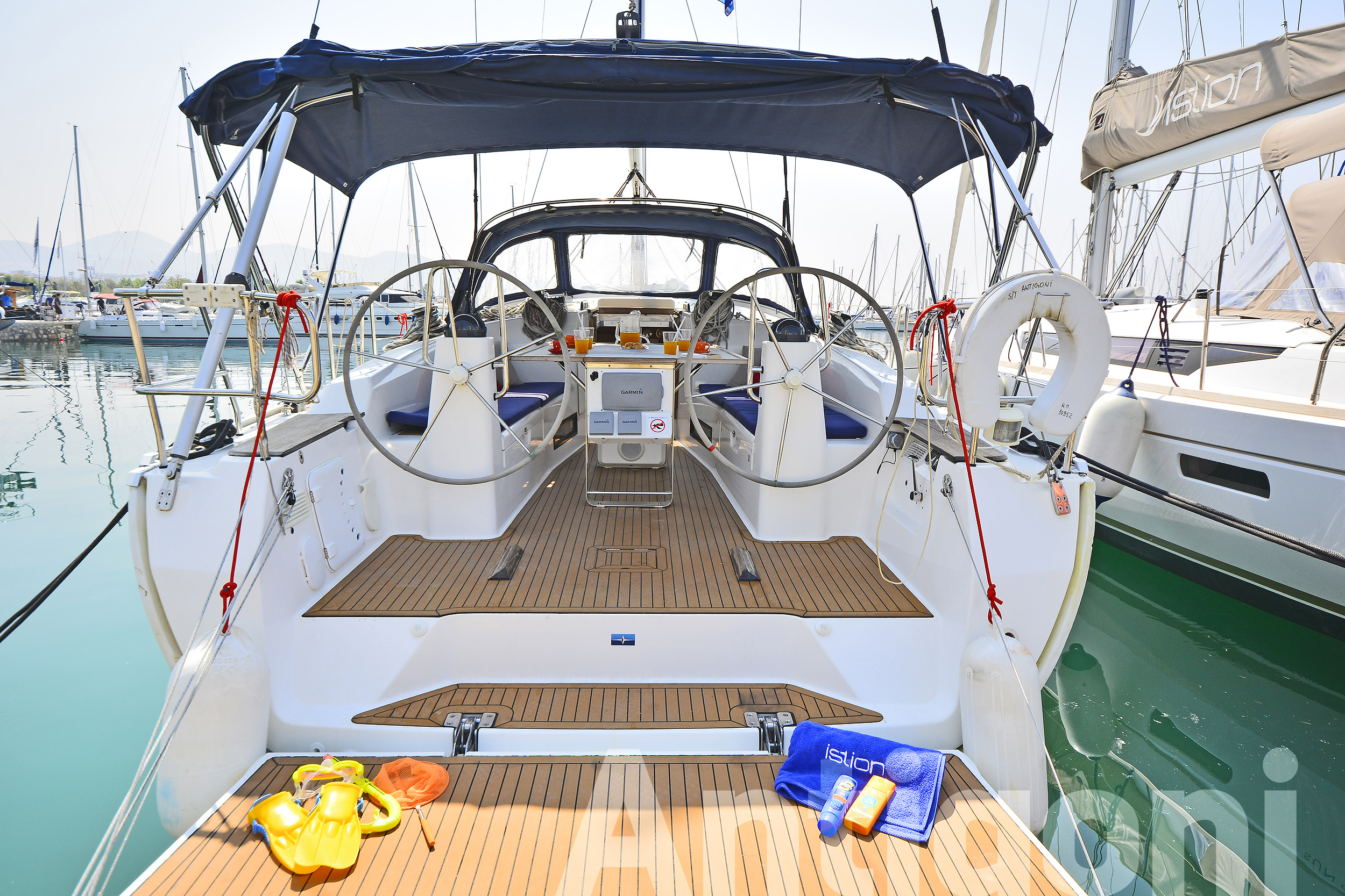 foto Bavaria Cruiser 40 18