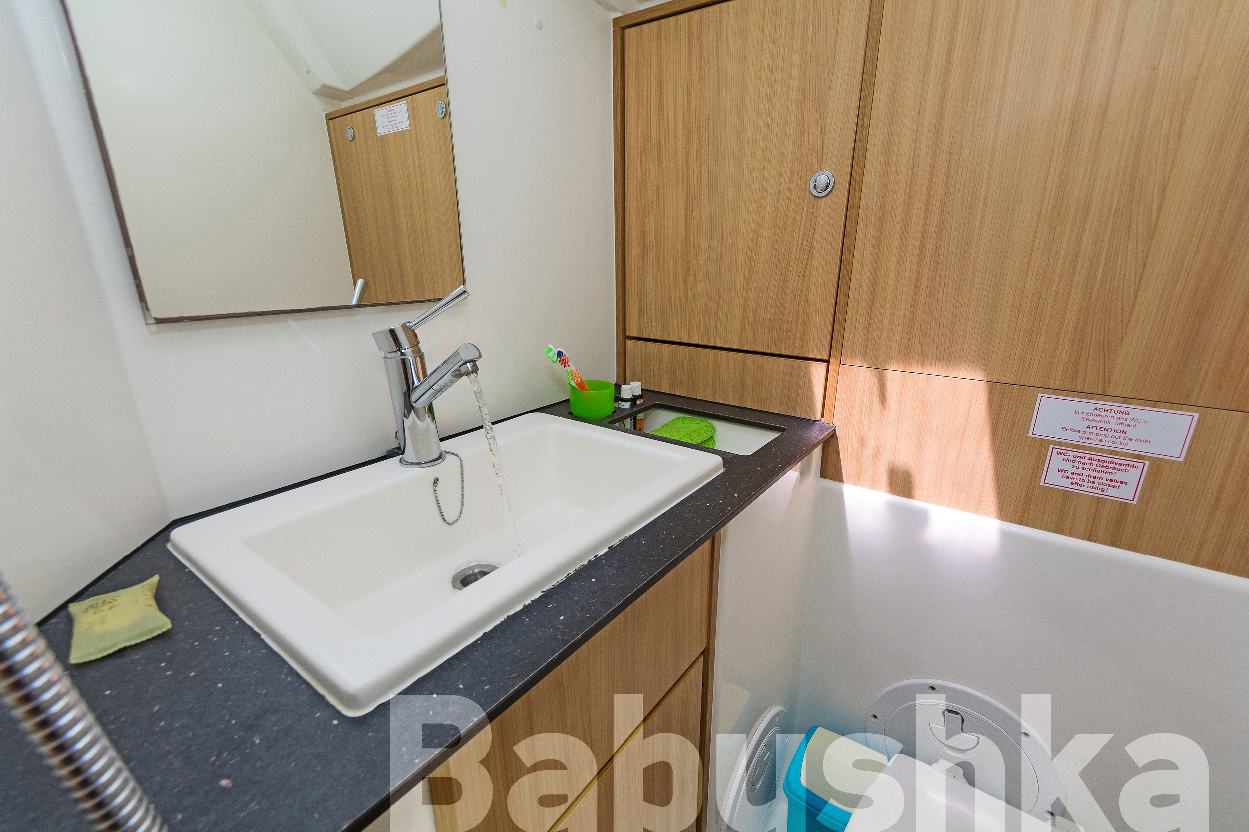 foto Bavaria Cruiser 40 6