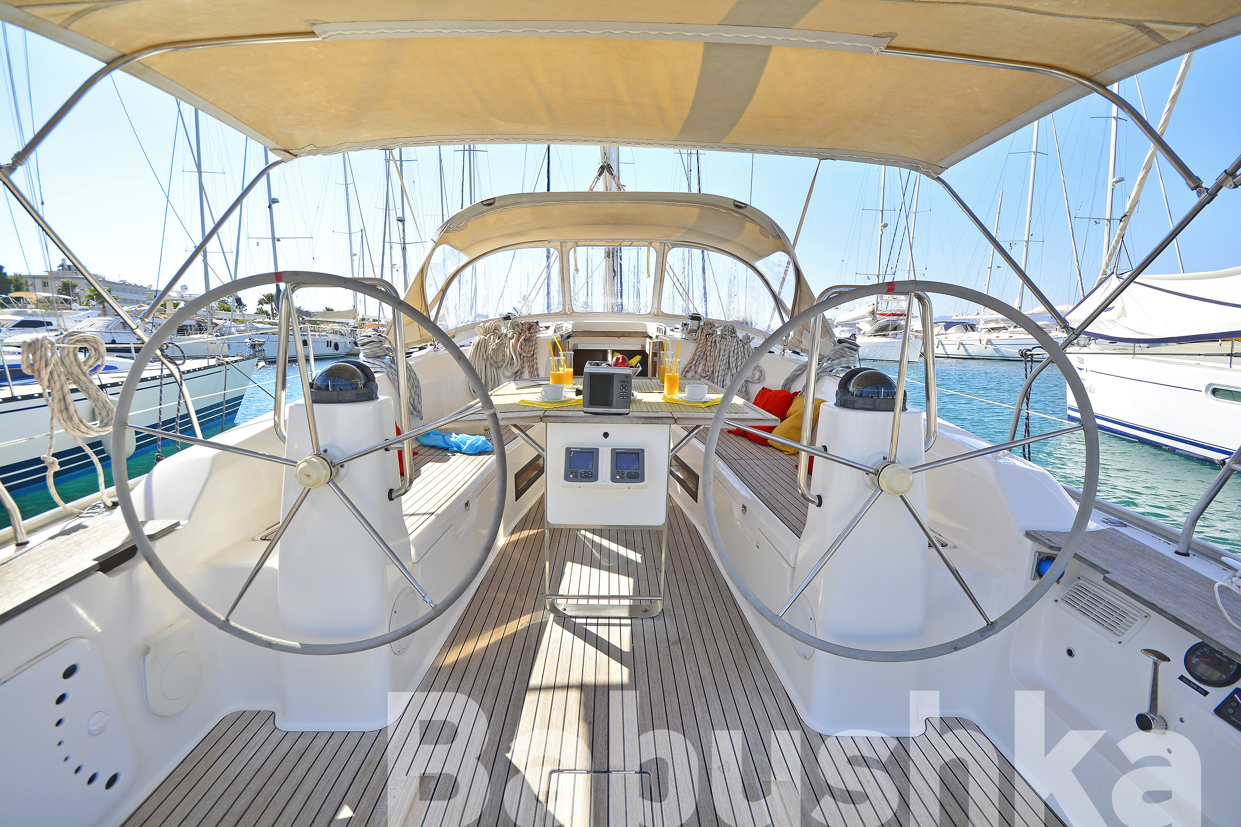 foto Bavaria Cruiser 40 19