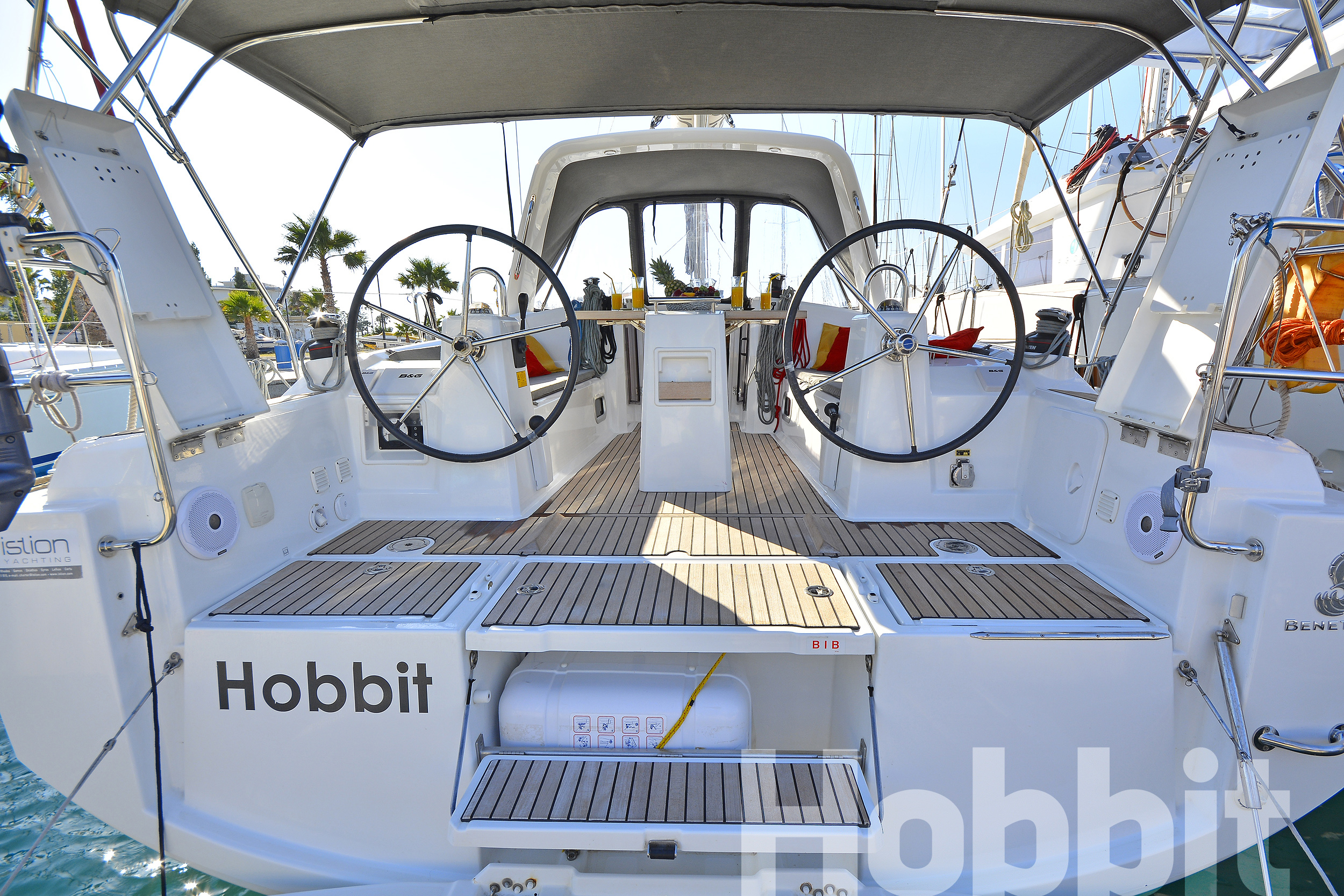  Hobbit / Oceanis 35[G]