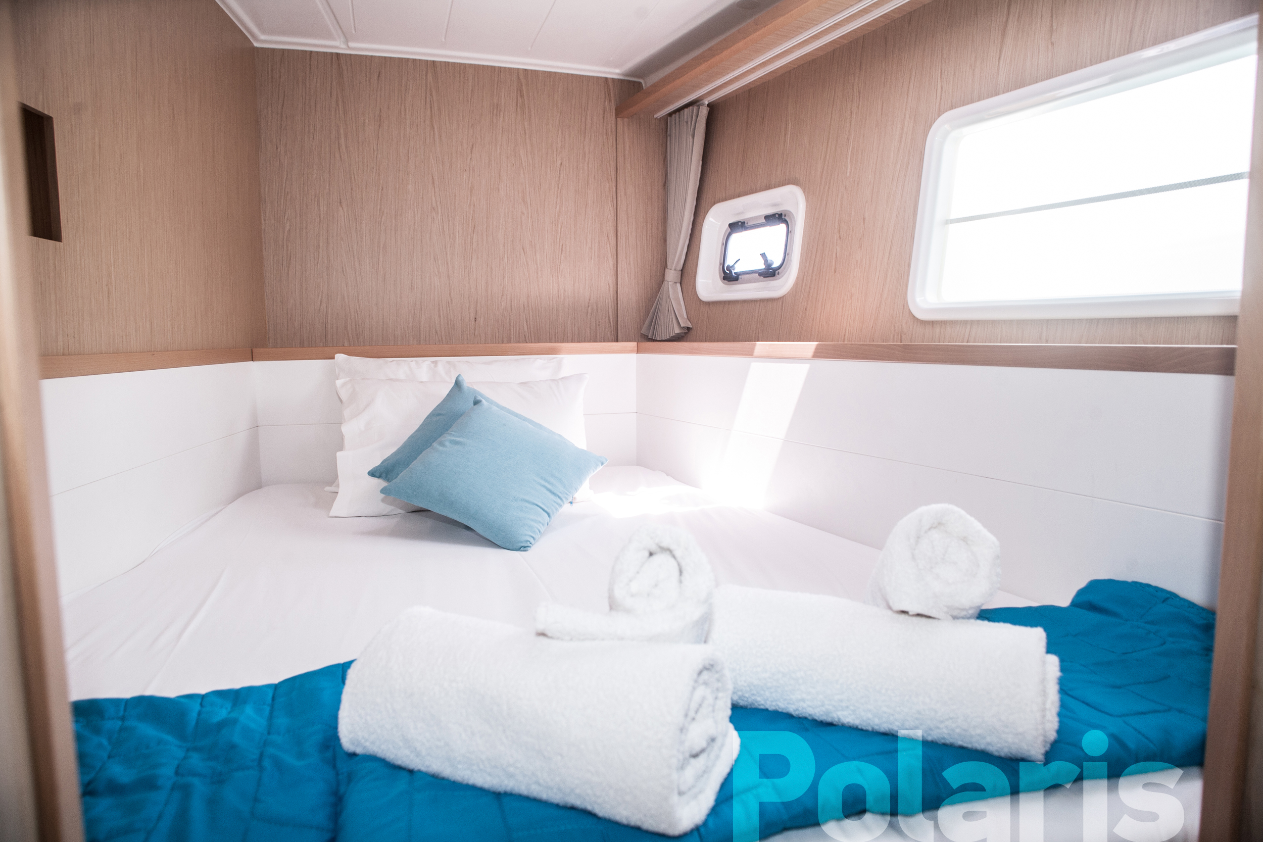 foto Lagoon 400 S2 10