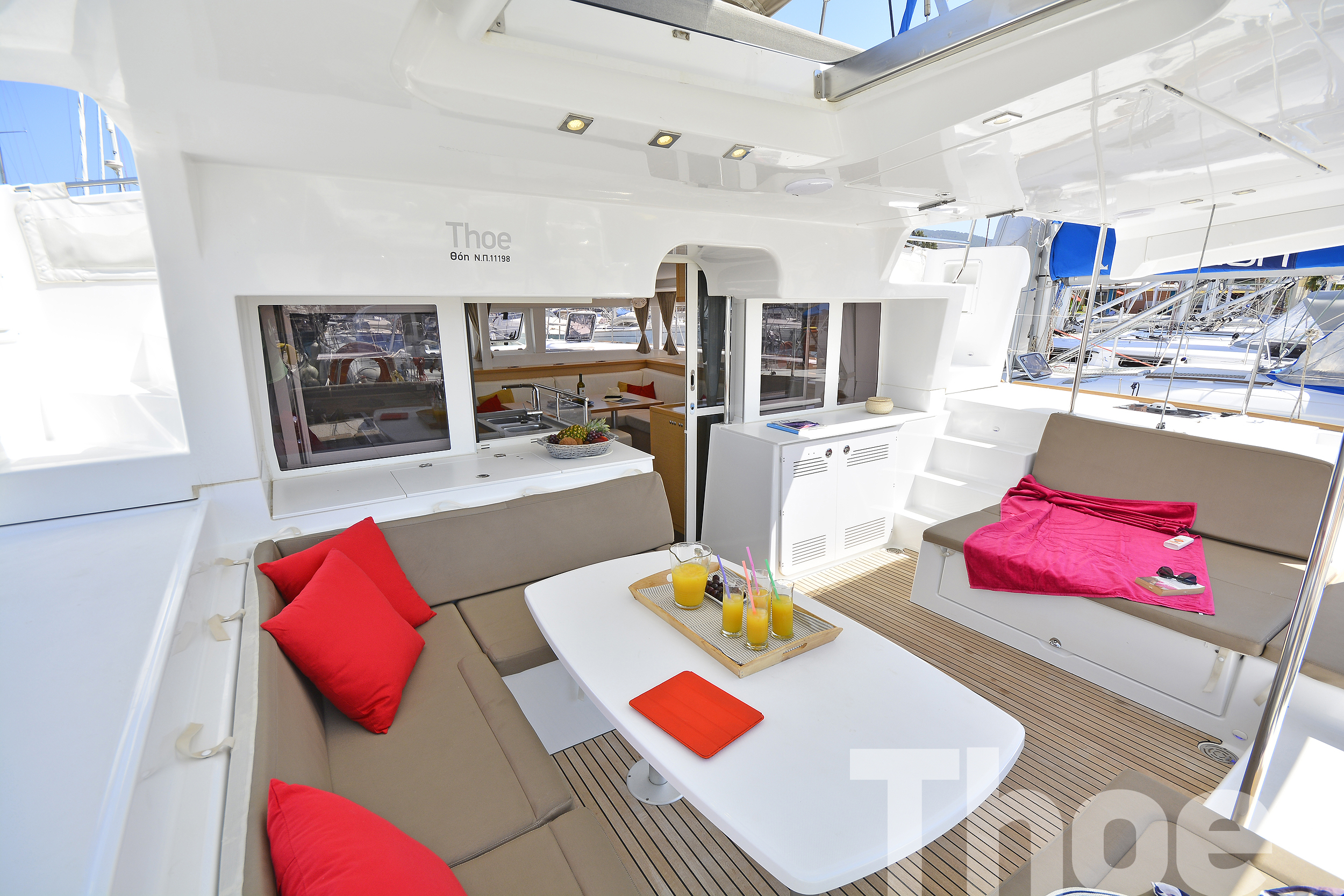 Lagoon 450 Fly A/C & GEN
