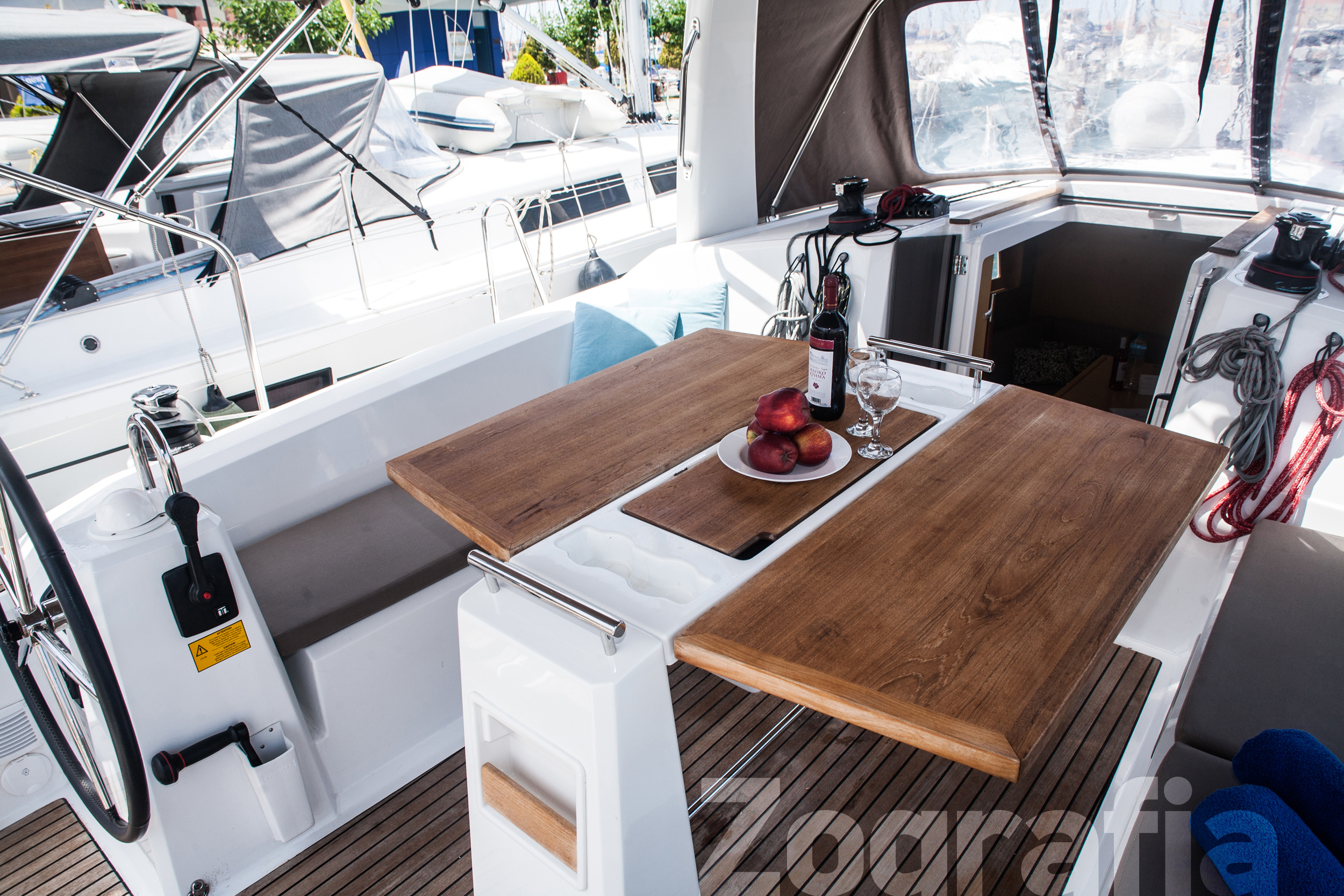  Zografia / Oceanis 38[G]