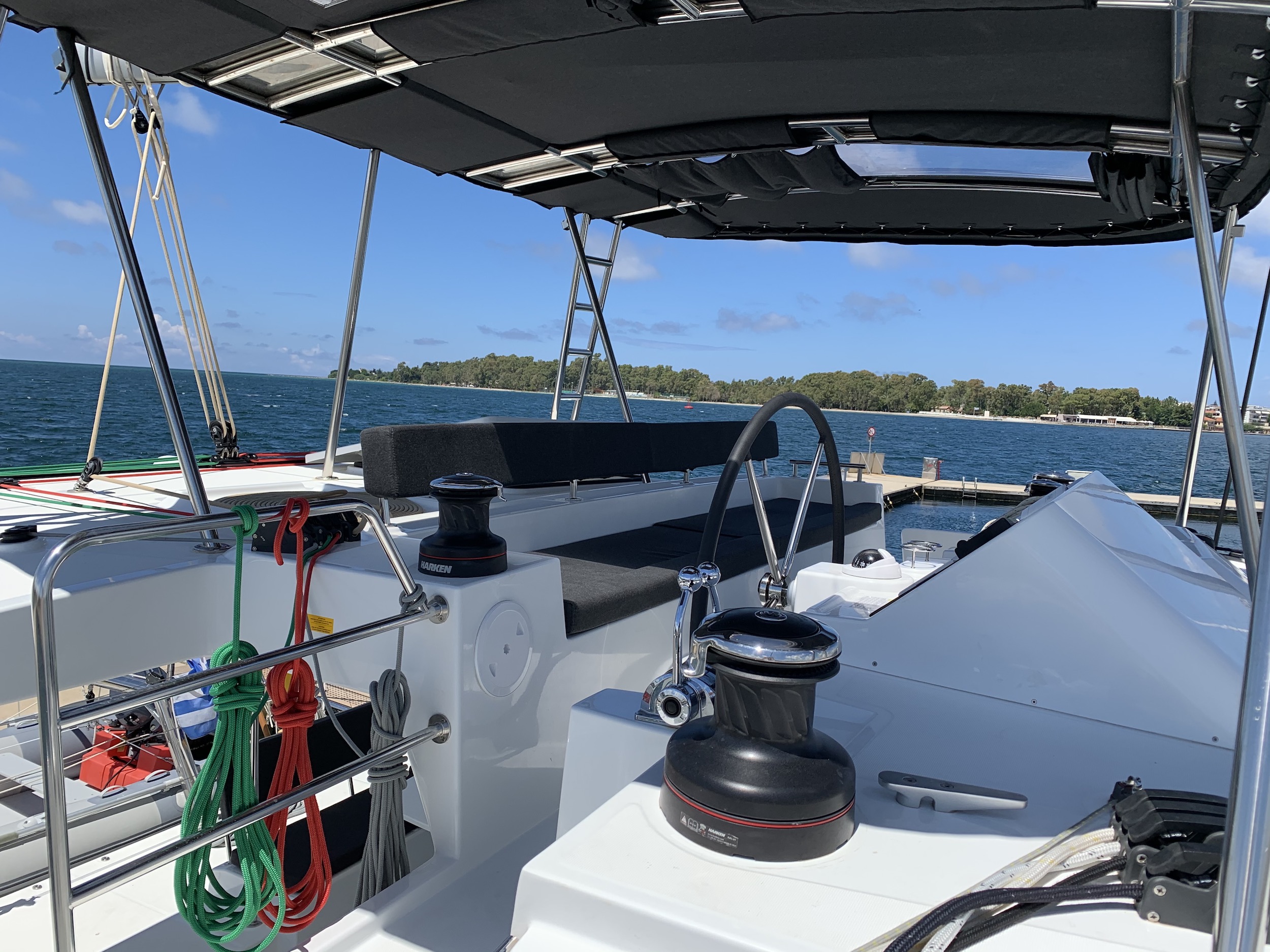 foto Lagoon 450  Flybridge 10