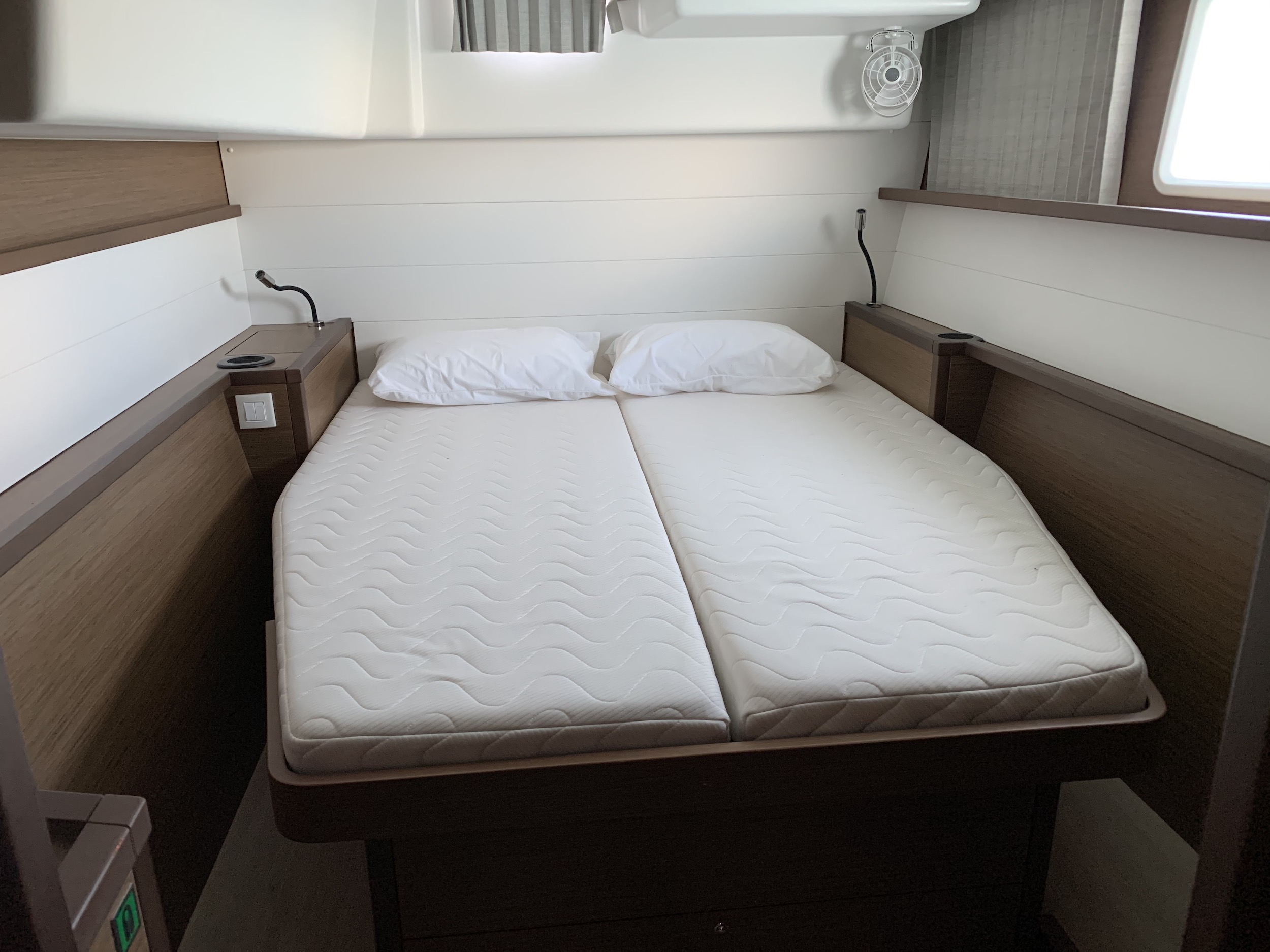 foto Lagoon 450  Flybridge 18