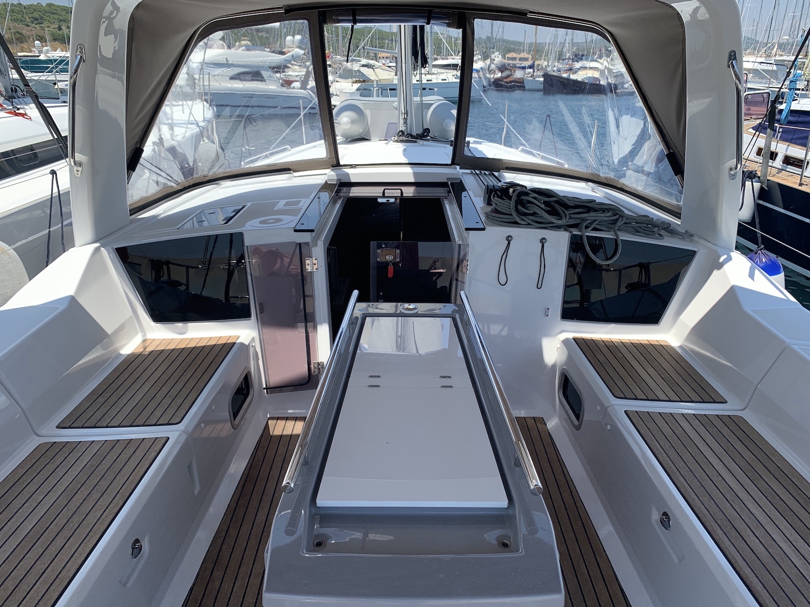 фото Oceanis 41.1 12