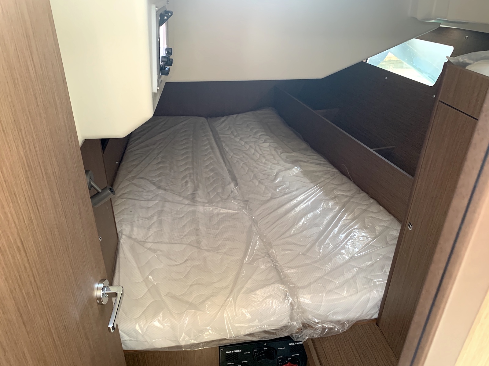 фото Oceanis 41.1 18