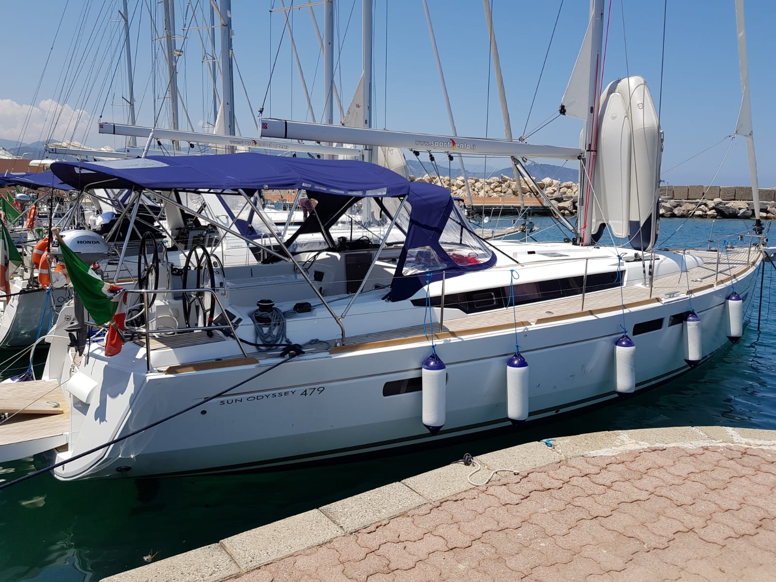 Sun Odyssey 479