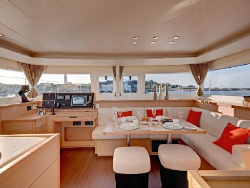 Catamaran - Lagoon 450 Fly - 6 Cabins - Built 2019