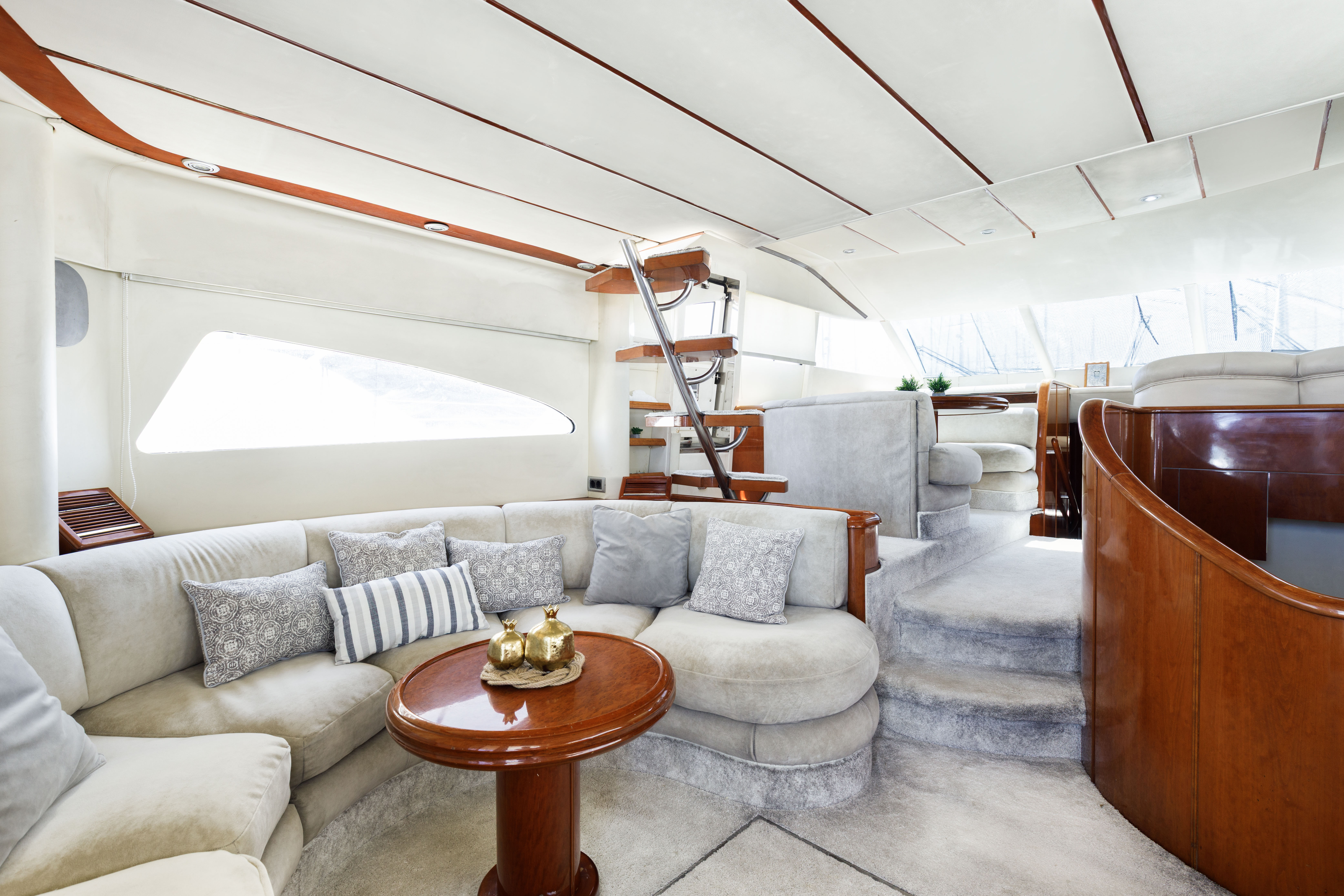 Squadron Fairline 55, Kos