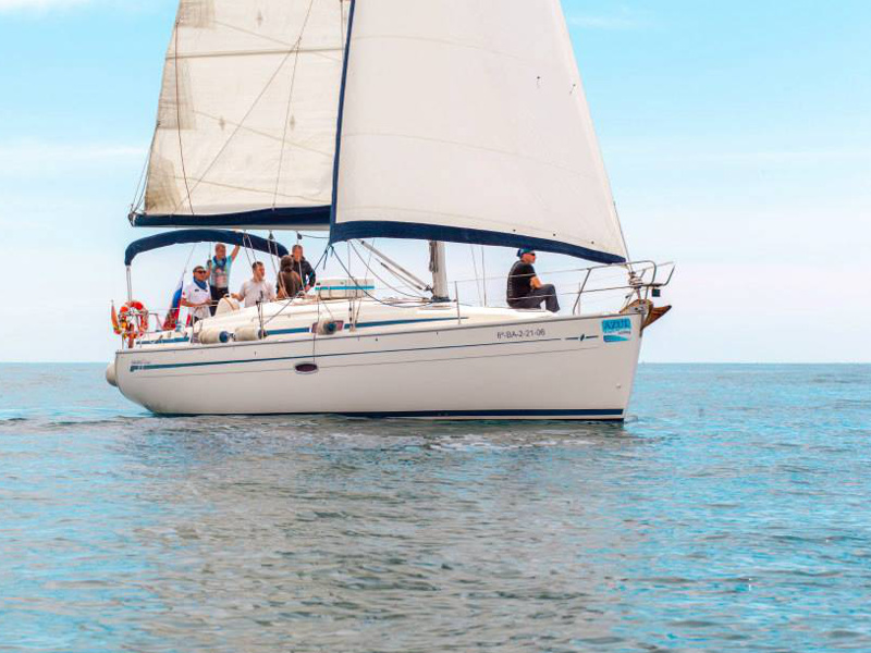 foto Bavaria 37 Cruiser 2