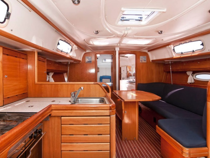 foto Bavaria 37 Cruiser 3