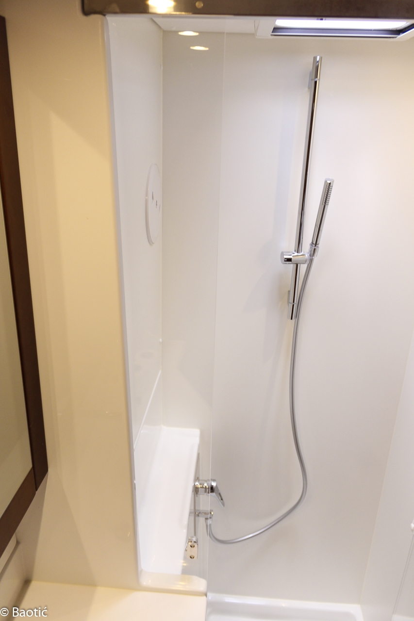 foto Lagoon 450 9