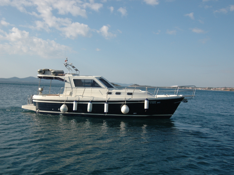 Adria 1002
