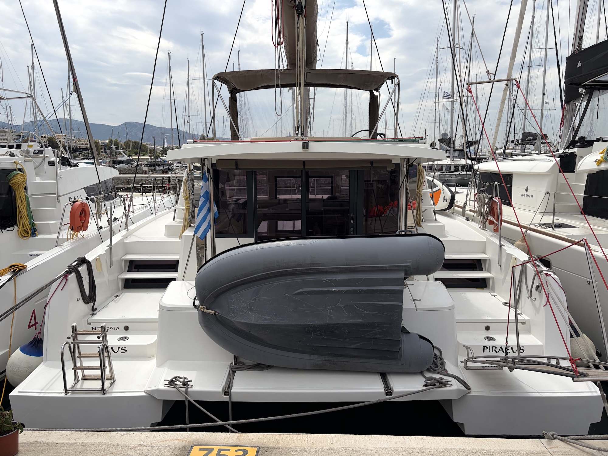 Yacht image 13