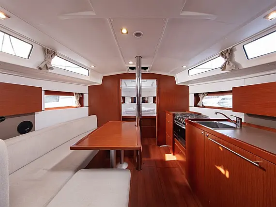 Beneteau Oceanis 38.1 - Immagine interna