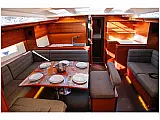Dufour 520 GL - Internal image