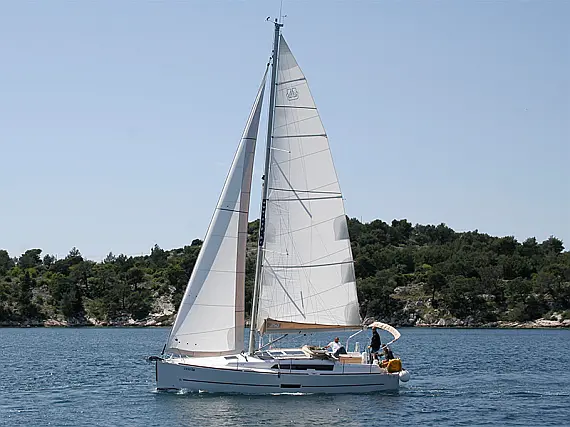 Dufour 350 GL - Immagine esterna