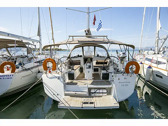 Sun Odyssey 440