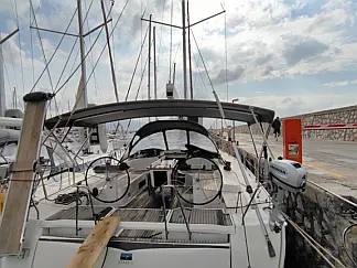 Bavaria Cruiser 56 - External image