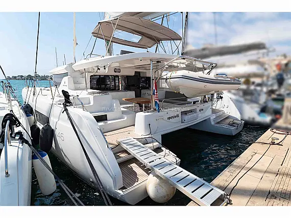 Lagoon 46