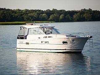 Nautika 1000 VIP - External image