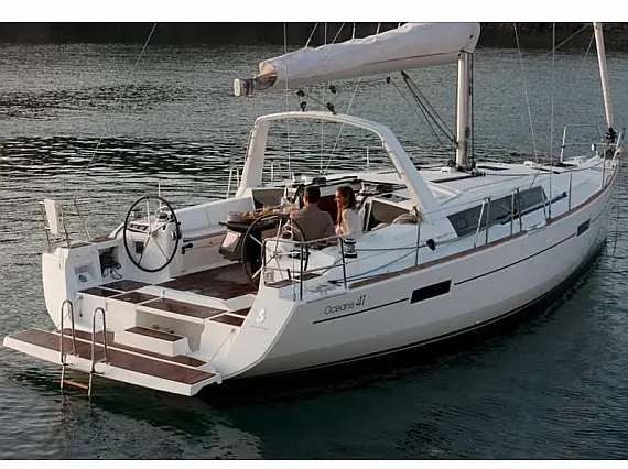 Oceanis 41 /3cab - Immagine esterna