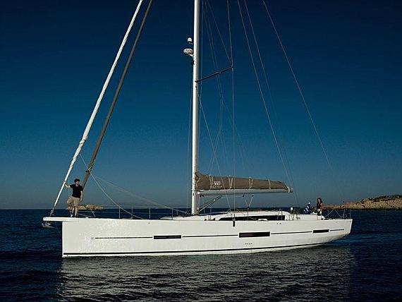 Dufour 560