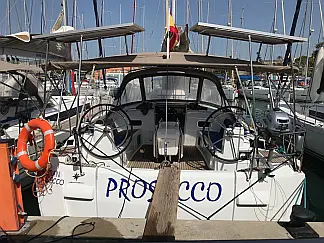 Sun Odyssey 519 - External image