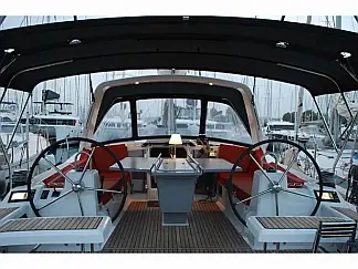 Oceanis 41.1 - External image